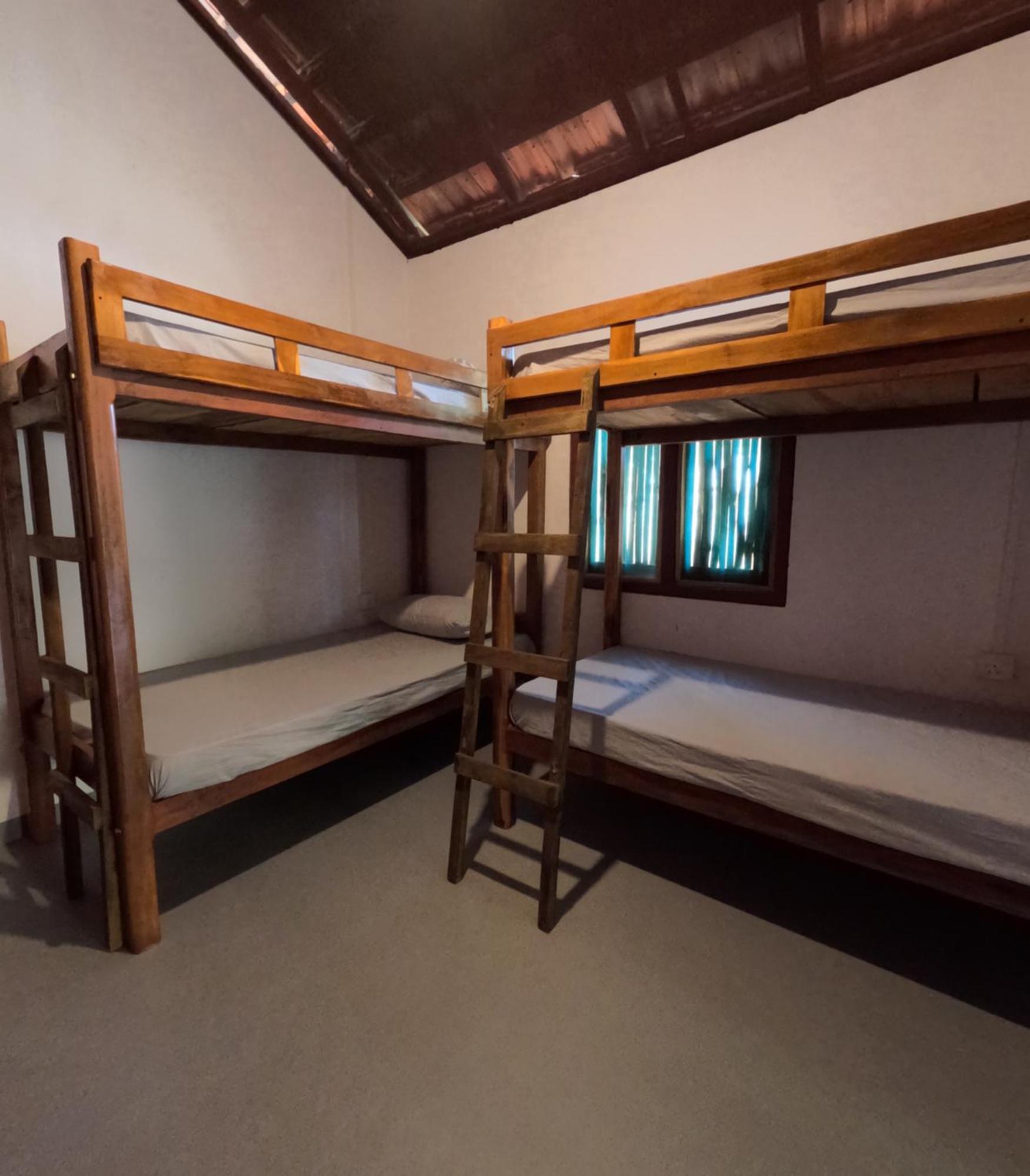 C U Hostel Trincomalee Eksteriør billede